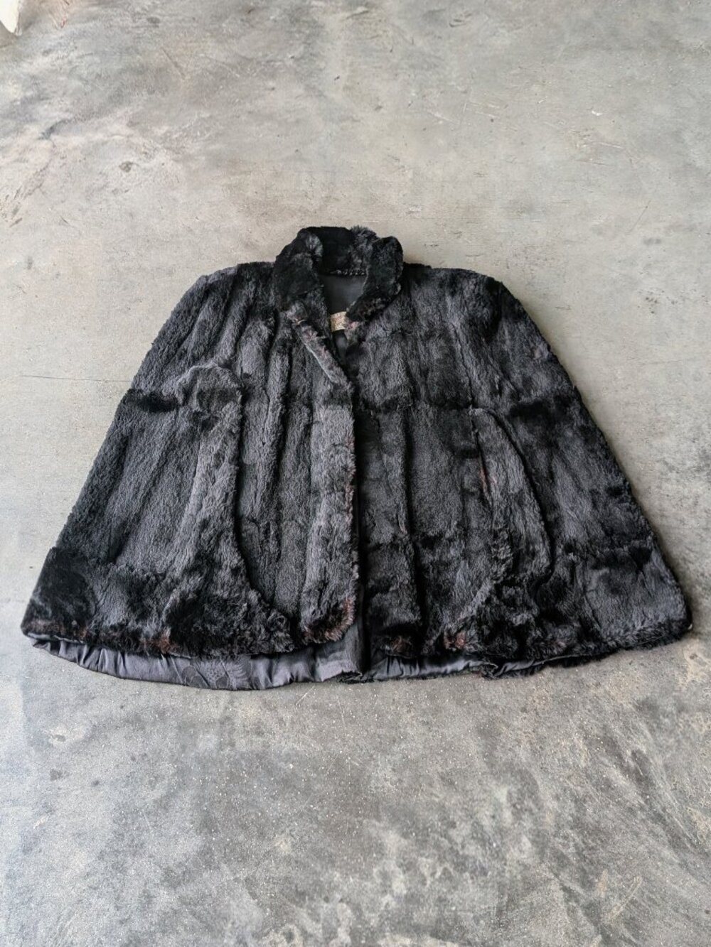 Vintage Tatkin Fur Co St. Paul Minn Black Cape Fur Coat one size